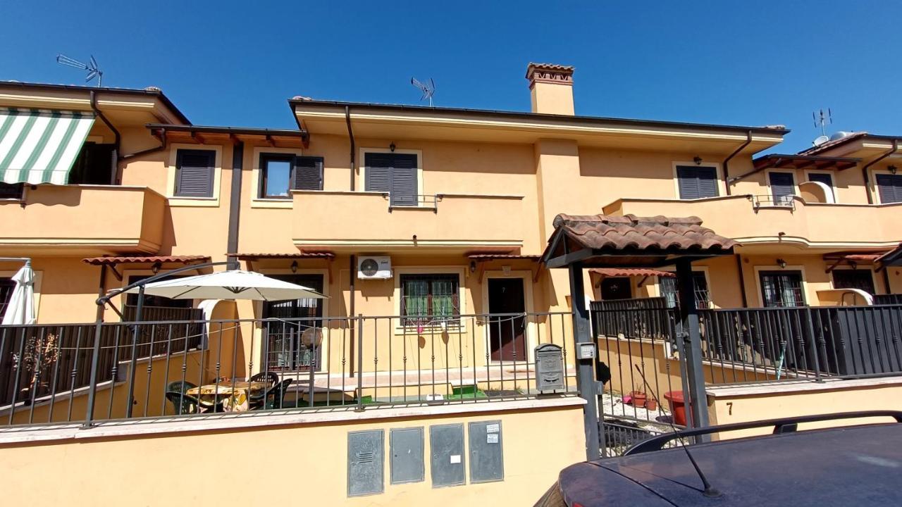 Вілла Casaledo Roma Екстер'єр фото